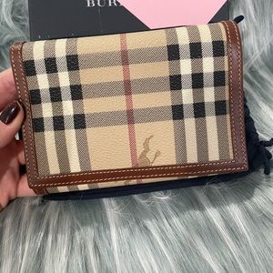 Burberry bifold women’s wallet